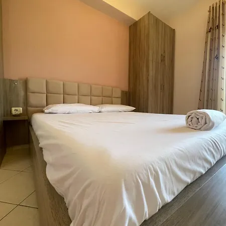 Bougainvilla Sarandë