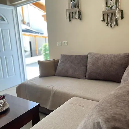 Apartment Bougainvilla Sarande